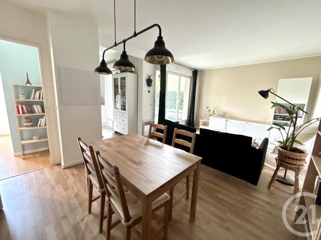 Appartement F2 à vendre - 2 pièces - 48.23 m2 - STAINS - 93 - ILE-DE-FRANCE - Century 21 Wilson Immobilier